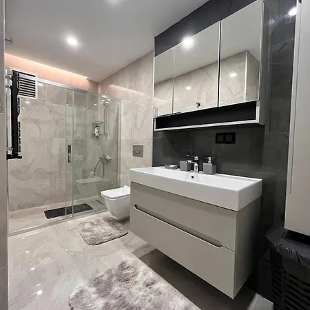 Apartamento 3 Bedroom Doublex In Bakirkoey Estambul